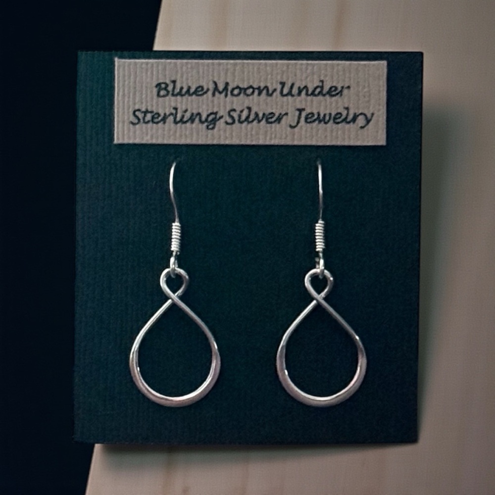 NWT 925 Sterling Silver Loop Earrings! Hypoallergenic! NEW!